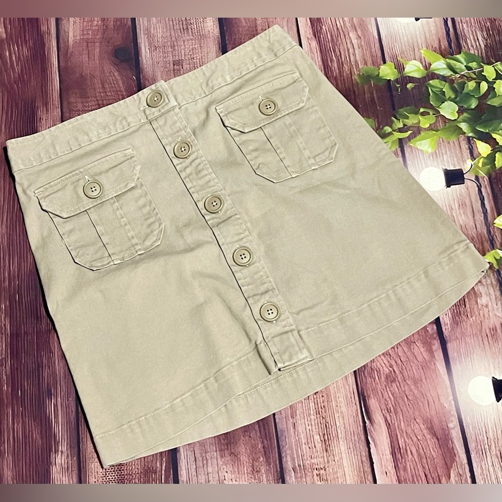Gap skirt size 4